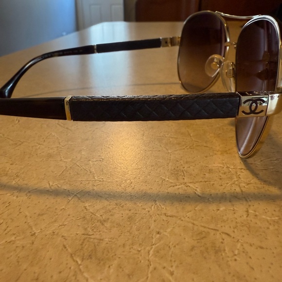 Women’s Chanel Aviator Pilot Sunglasses main image 6